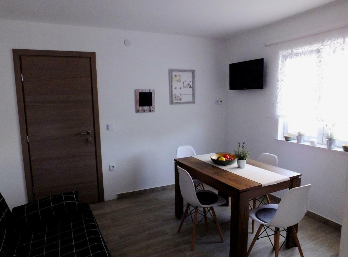 Apartmani Berno Стариград-Паклениця Екстер'єр фото