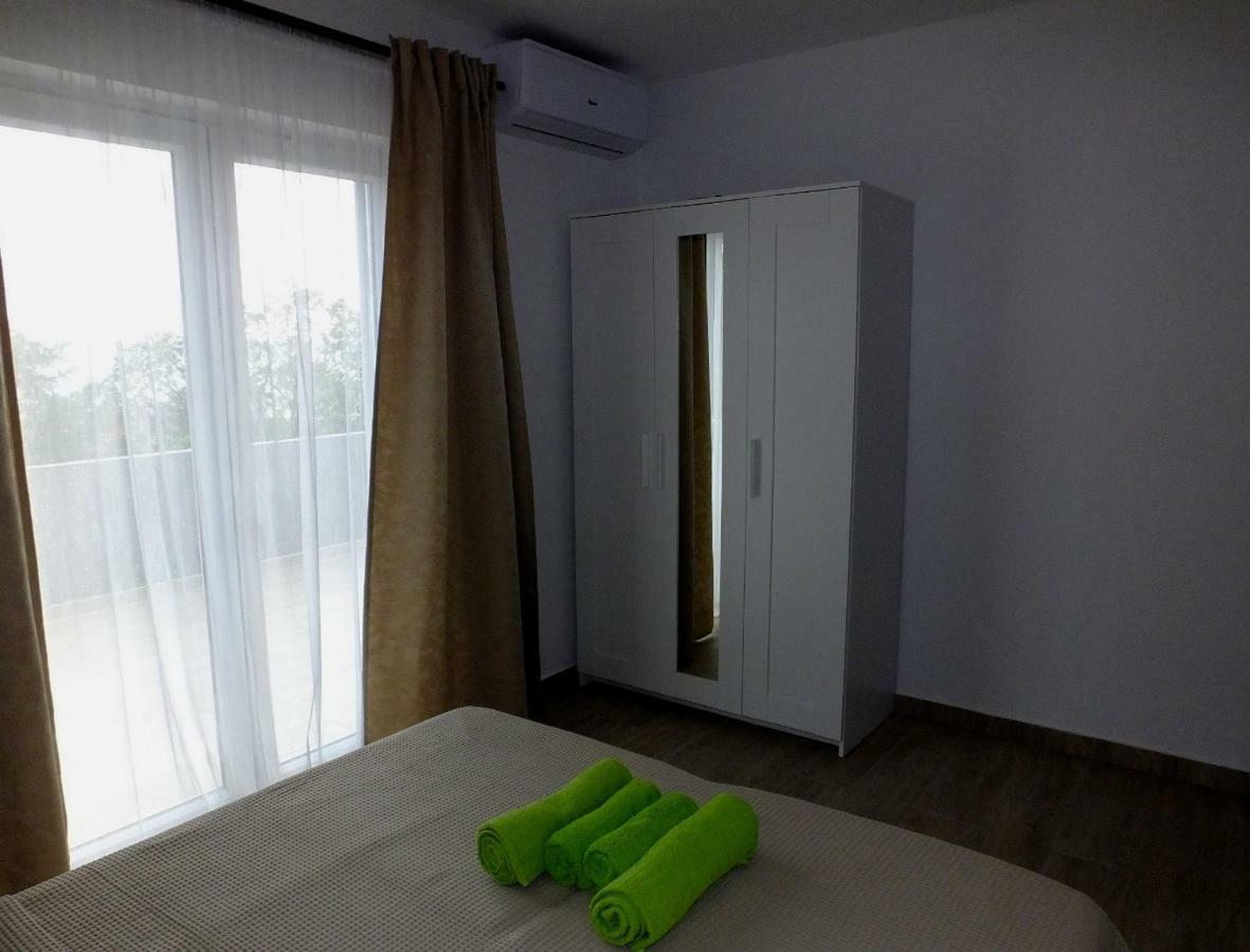 Apartmani Berno Стариград-Паклениця Екстер'єр фото