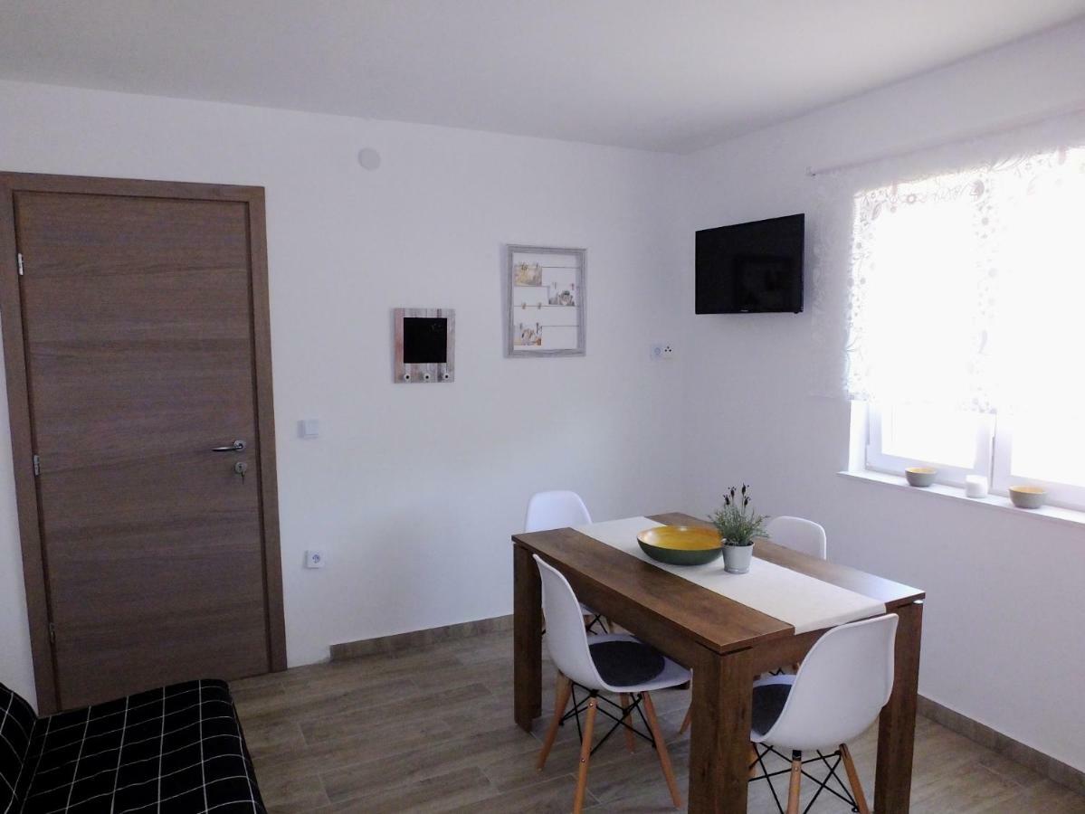 Apartmani Berno Стариград-Паклениця Екстер'єр фото